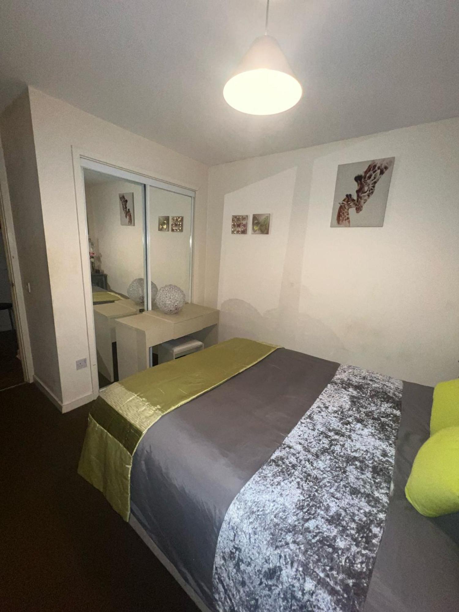 Lovely Double Room With Private Bathroom And Double Room With Shared Toilet & Parking Free Эдинбург Экстерьер фото